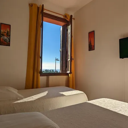 Le Porto T3 55m2 Vue Immeuble Traditionnel En Pierre De Taille Avec Prestations Exceptionnelles Barbecue Ordinateur Videosurveillance Terrasse Panoramique 아파트 *