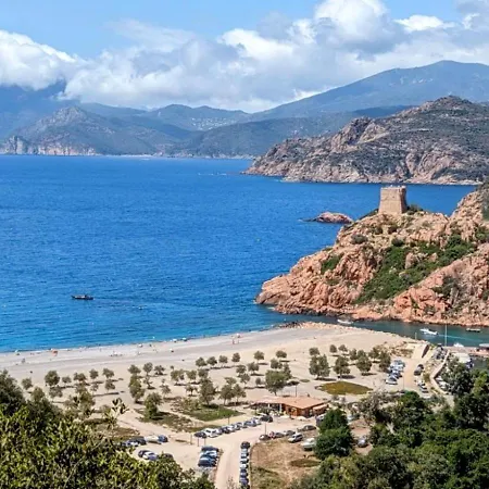 Le Porto T3 55m2 Vue Immeuble Traditionnel En Pierre De Taille Avec Prestations Exceptionnelles Barbecue Ordinateur Videosurveillance Terrasse Panoramique Porto (Corsica)