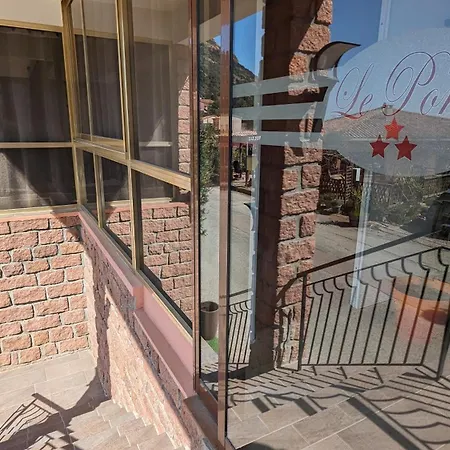 아파트 Le Porto T3 55m2 Vue Immeuble Traditionnel En Pierre De Taille Avec Prestations Exceptionnelles Barbecue Ordinateur Videosurveillance Terrasse Panoramique Porto (Corsica)