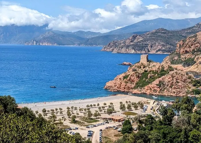 Le Porto T3 55m2 Vue Immeuble Traditionnel En Pierre De Taille Avec Prestations Exceptionnelles Barbecue Ordinateur Videosurveillance Terrasse Panoramique Porto (Corsica)