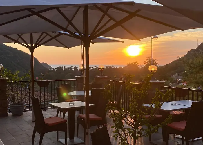 Apartamento Le Porto T3 55m2 Vue Immeuble Traditionnel En Pierre De Taille Avec Prestations Exceptionnelles Barbecue Ordinateur Videosurveillance Terrasse Panoramique