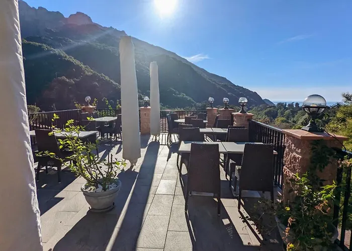 Le Porto T3 55m2 Vue Immeuble Traditionnel En Pierre De Taille Avec Prestations Exceptionnelles Barbecue Ordinateur Videosurveillance Terrasse Panoramique Апартаменты *