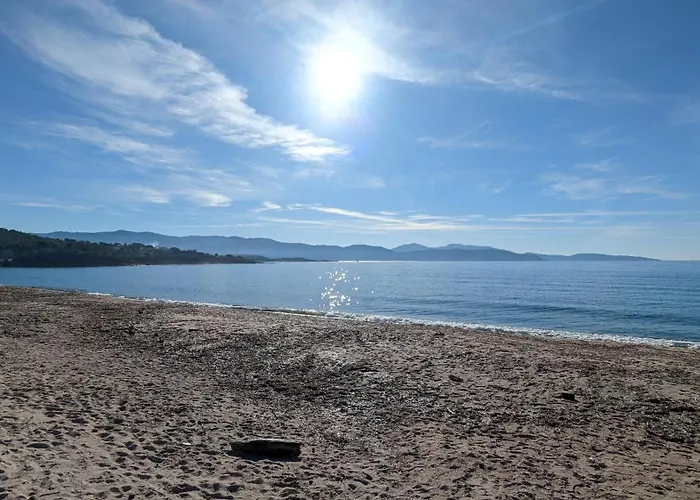 Апартаменты Le Porto T3 55m2 Vue Immeuble Traditionnel En Pierre De Taille Avec Prestations Exceptionnelles Barbecue Ordinateur Videosurveillance Terrasse Panoramique Porto (Corsica)